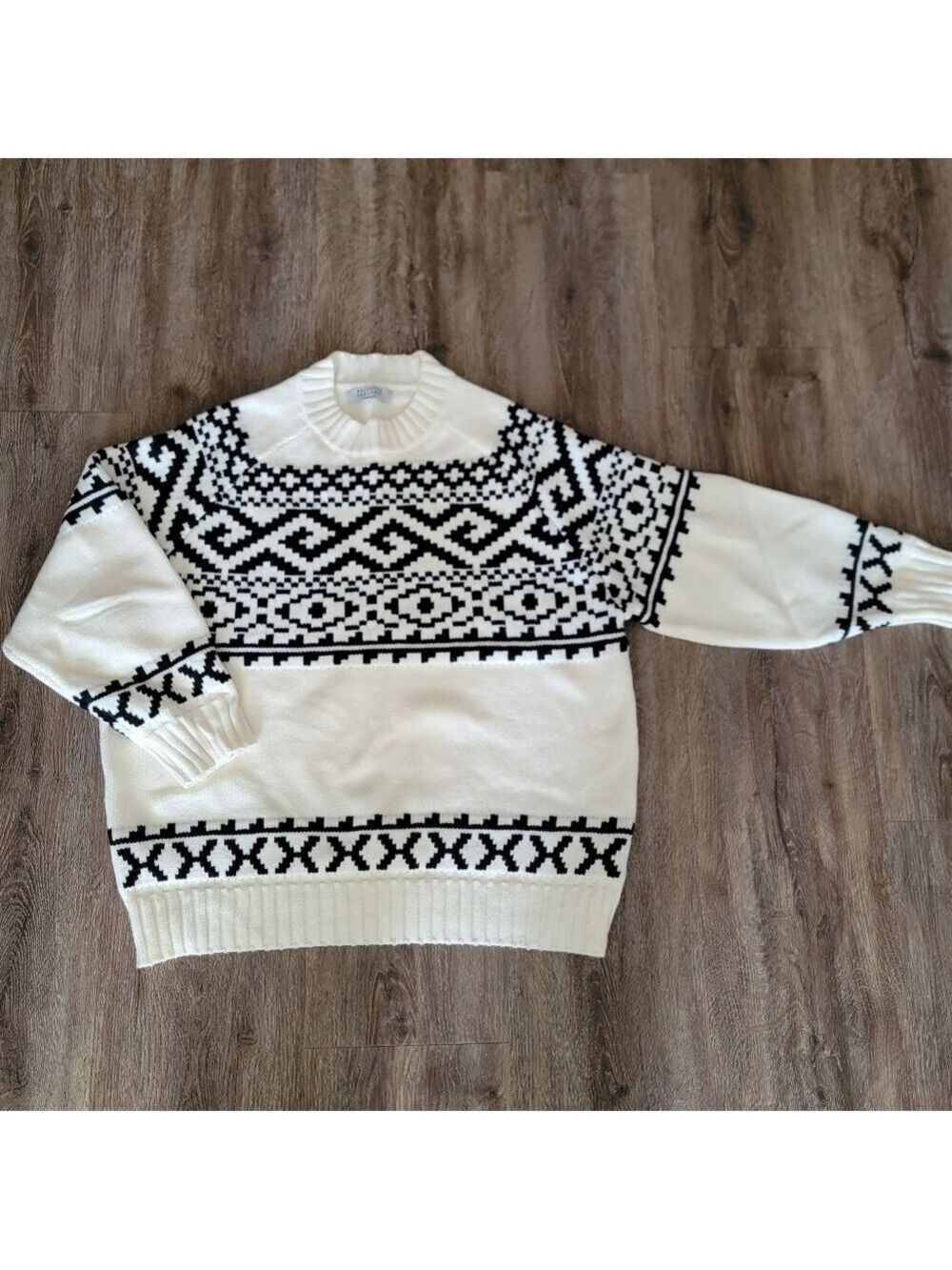 Brunette The Label Sweater #3051
